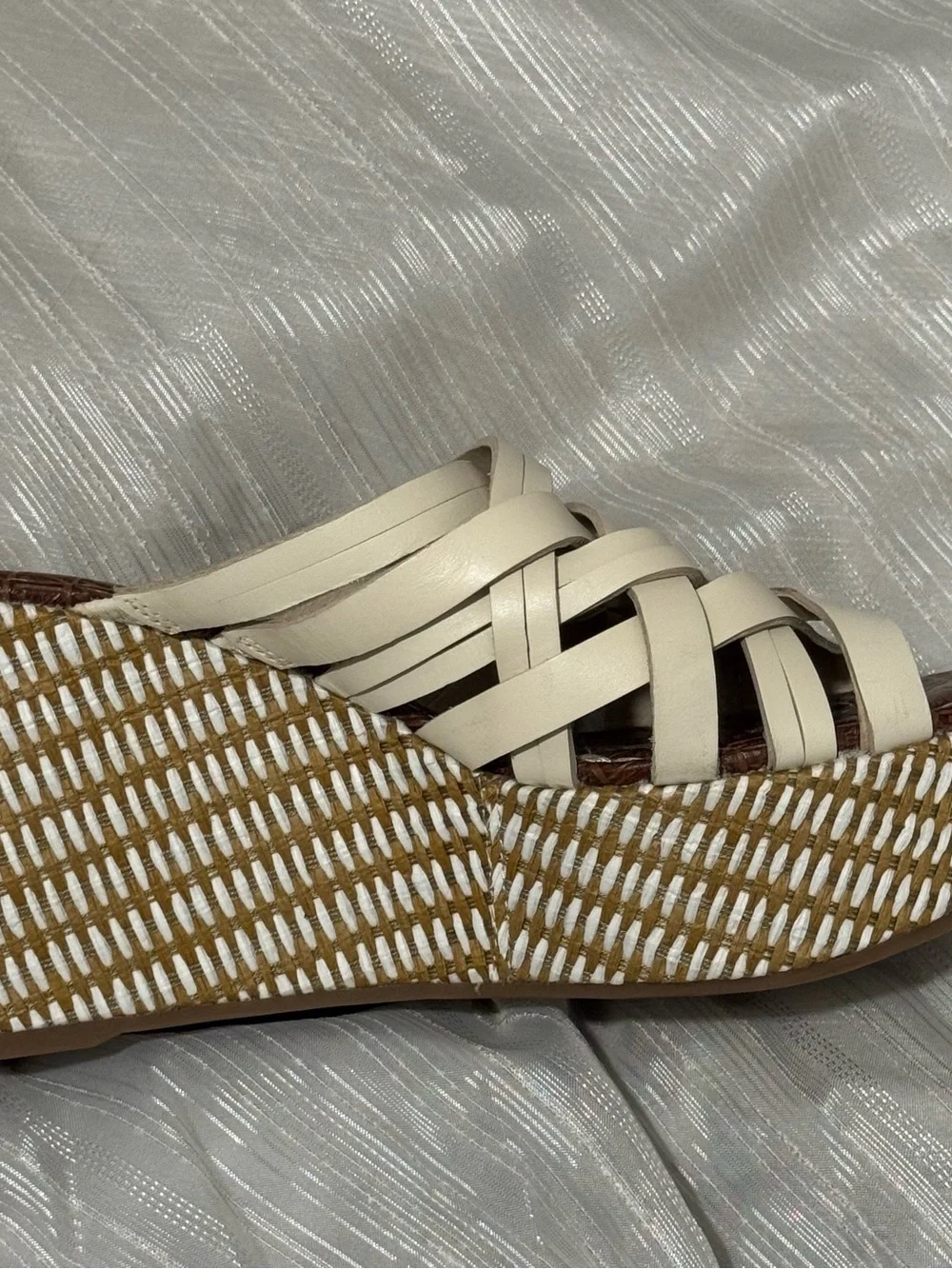 Sam Edelman Devon Wedge Sandals 9.5 Cream Strappy Woven Platform Like New